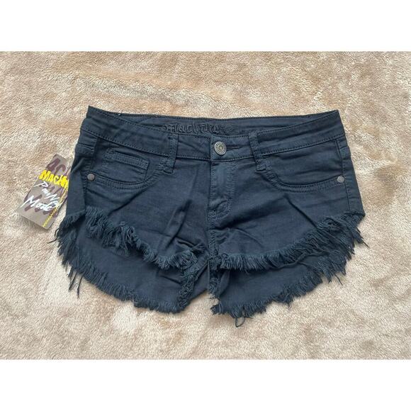 NWT Machine Nouvelle Mode Black Distressed Cutoff Jean Shorts Women’s Size 28/M - Picture 1 of 7